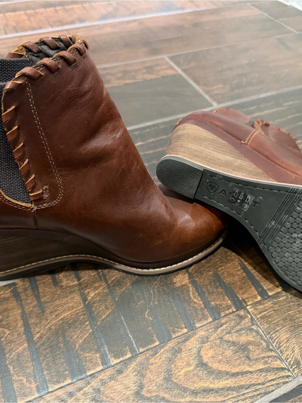 Ariat Chestnut Brown Leather Wedge Ankle Booties